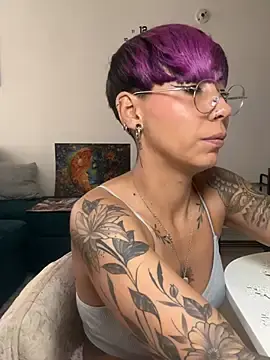 Stripchat Live Sex Cam of MiaMorgan_