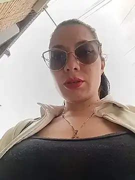 Stripchat Free Live Porn of Mia_Love-3