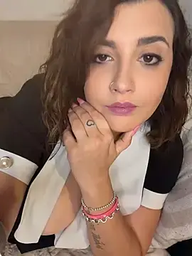 Stripchat Live Sex Cam of Novababy18