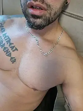 Stripchat Best Webcam of badbrown