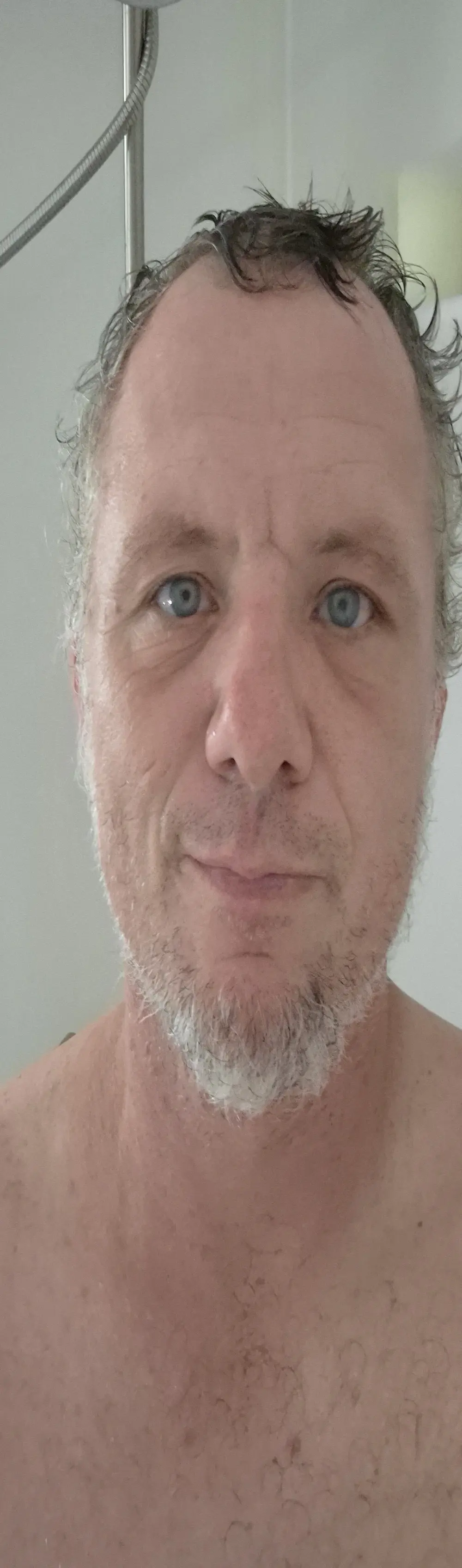 sneakypeteyo1