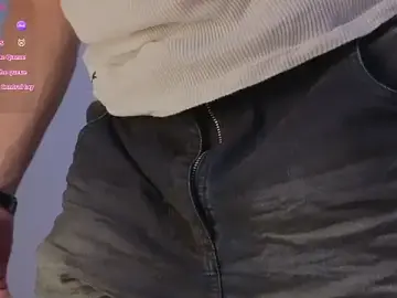 Stripchat Live Sex Cam of Apolo_lux1