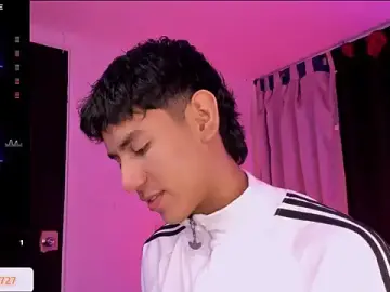 Stripchat Best live sex cam show of Damien_Howard