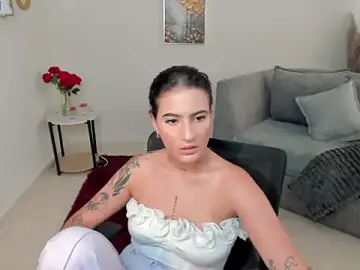 Stripchat Adult Webcam of Naiely_Naides