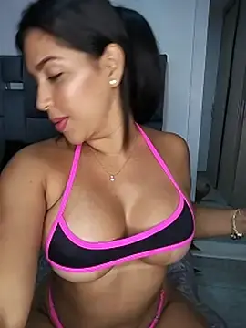 Stripchat Watch Live Sex Cams of NiaSoler