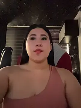 Stripchat Sex Cam of Kiitty_LS
