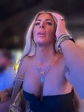Stripchat Live Porn of blondiluvsanal