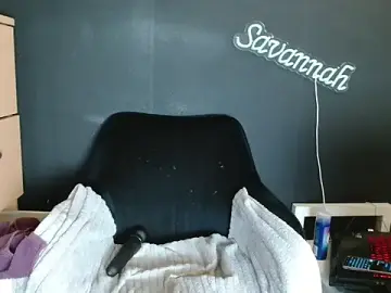 Stripchat Live Sex Cam of GreyXSavannah