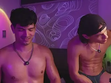 Stripchat Live Porn of bbbeachboy