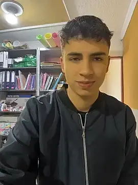 Stripchat Live Porn of AdrianRinaldi