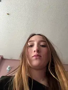 Stripchat Free Live Porn of Valery_Salmons