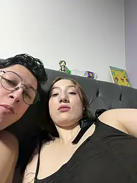 Stripchat Sex Cam of Valery_Salmons