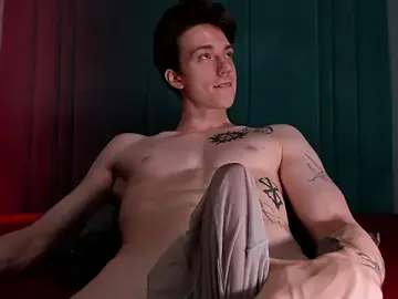 Stripchat Free Live Porn of ares_pallini