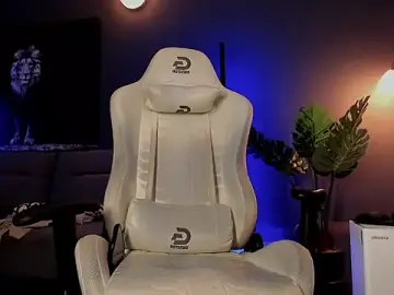 Stripchat Best live sex cam show of uptomatty