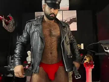 Stripchat Best Webcam of BeardAndrew