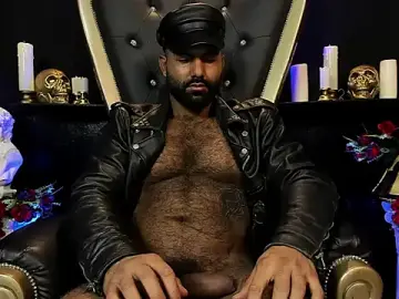 Stripchat Best live sex cam show of BeardAndrew