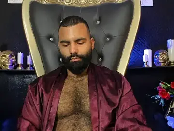 Stripchat Live Porn of BeardAndrew