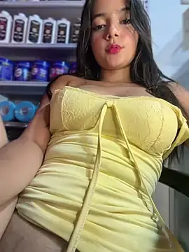 Stripchat Best Webcam of EmmiiGlow