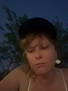 Stripchat Sex Chat of mango-kitty