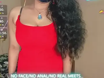 Stripchat Sex Chat of HAZEL_99