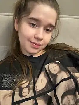 Stripchat Live Porn of HornyGirlH