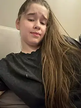 Stripchat Live Sex of HornyGirlH