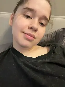 Stripchat Sex Cam of HornyGirlH