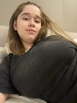 Stripchat Live Porn of HornyGirlH