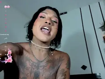 Stripchat Free Live Porn of IsabellBigtitsxx