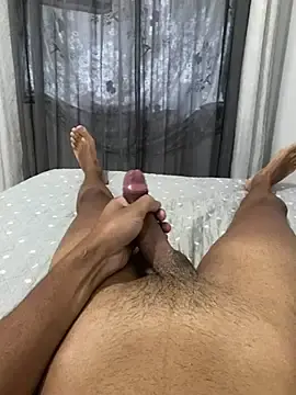 Stripchat Live Sex Cam of Morenolatino881