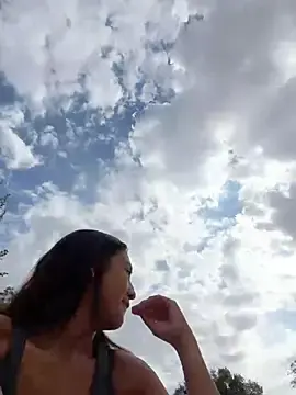 Stripchat Live Sex Cam of SonnySoless2