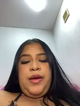 Stripchat Free Porn Cam of Cinnamon-Dirty