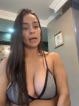 Stripchat Watch Live Sex Cams of Mau_White