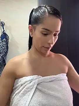 Stripchat Best live sex cam show of Mau_White