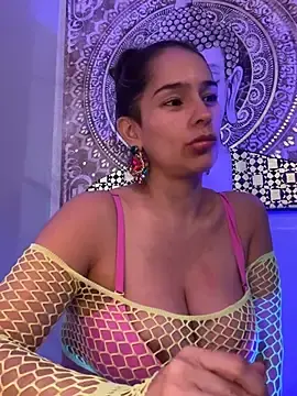 Stripchat Nude Webcam of Mau_White