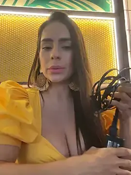 Stripchat Free Live Porn of Mau_White