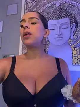 Stripchat Free Live Porn of Mau_White