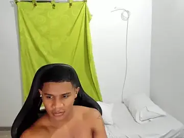 Stripchat Watch Live Sex Cams of corzoethan