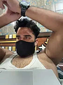 Stripchat Free Porn Cam of BeardKingoBack
