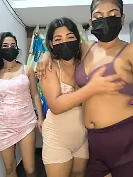 Stripchat Free Porn Cam of Family02