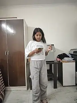 Stripchat Sex Chat of Ishaa_Cutie