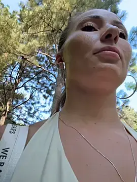 Stripchat Free Porn Cam of Wonder_Kari