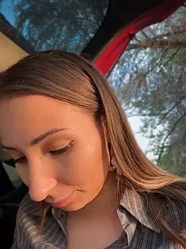 Stripchat Free Live Porn of Wonder_Kari