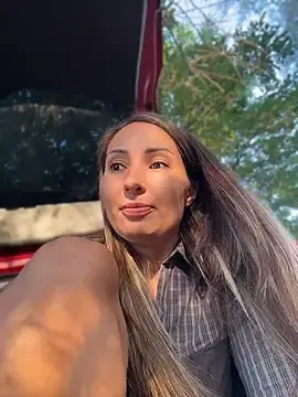 Stripchat Live Sex of Wonder_Kari