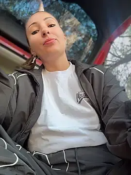 Stripchat Watch Live Sex Cams of Wonder_Kari