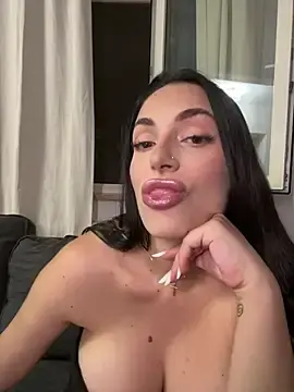 Stripchat Watch Live Sex Cams of CharmingRuby