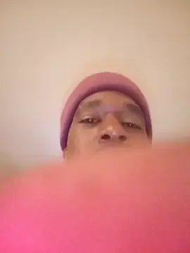 Stripchat Sex Cam of papoupinthishit