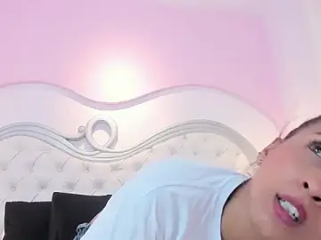 Stripchat Free Porn Cam of Keyla__Jones