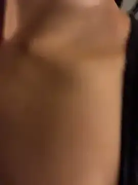 Stripchat Nude Webcam of SweetCheeksXXX