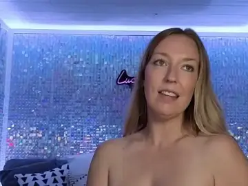 Stripchat Nude Webcam of lucyallen4201